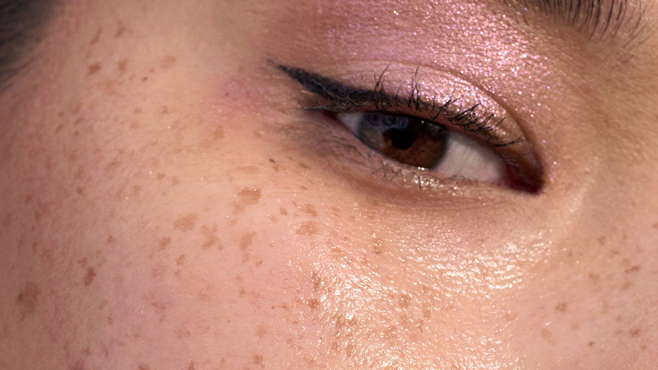Maybelline Shine Stopper primer PDP before after - before