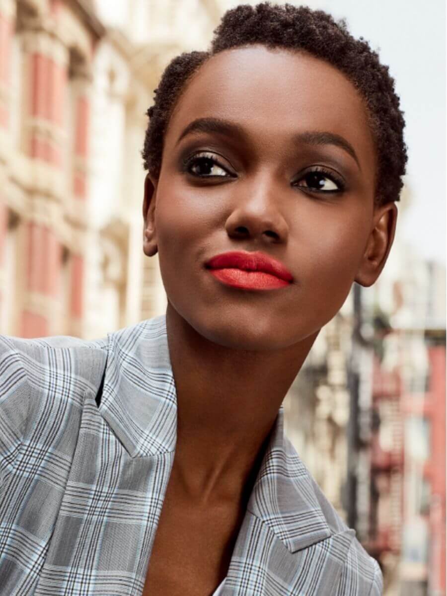 Long lasting on sale red lipstick